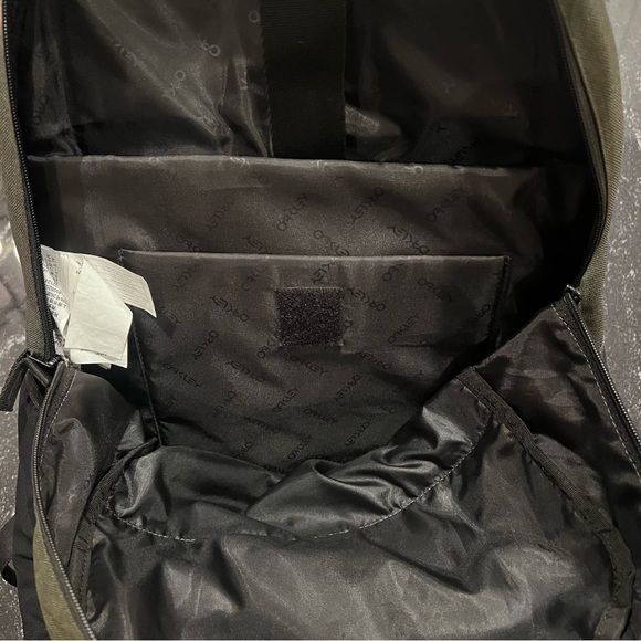 Oakley Transit Sport Backpack Utility Laptop Work Outdoor Water Repellent - Picture 14 of 16